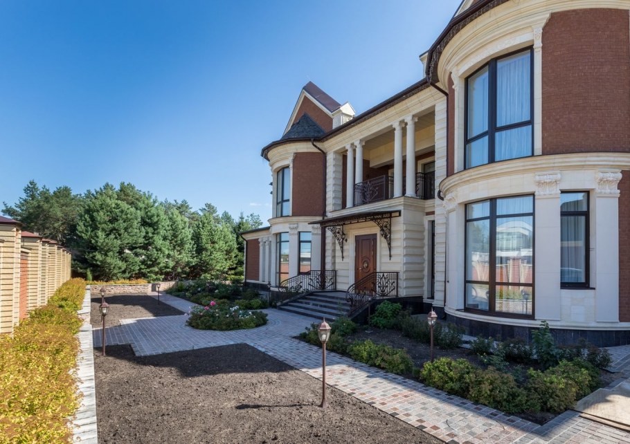 Загородный дом 1500 м2