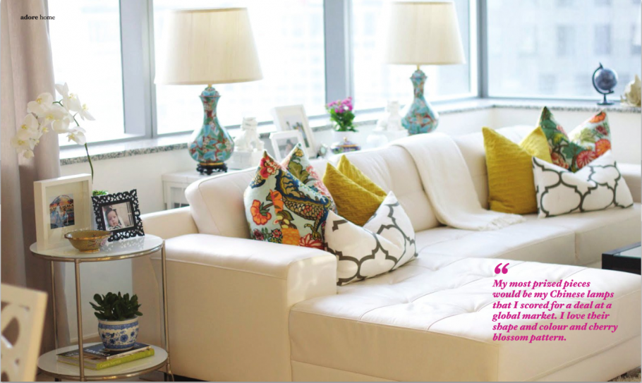 Синий диван в интерьере