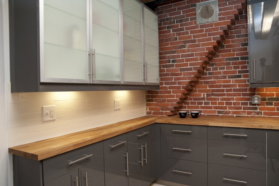 Фартук из красного кирпича