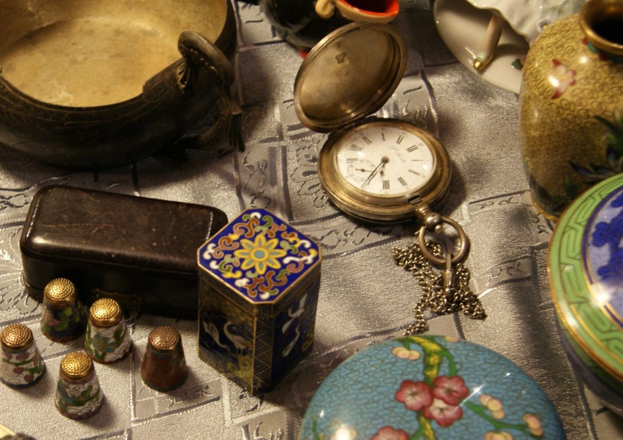 Блошиный рынок в Овчинниковском переулке