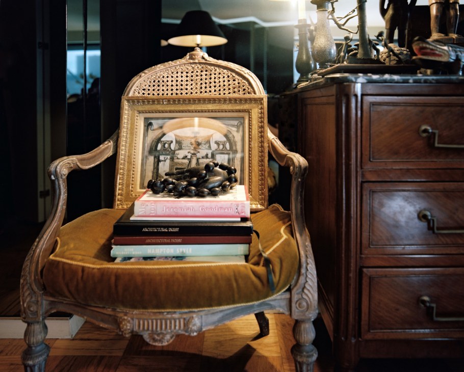 Старинные предметы интерьера и экстерьера