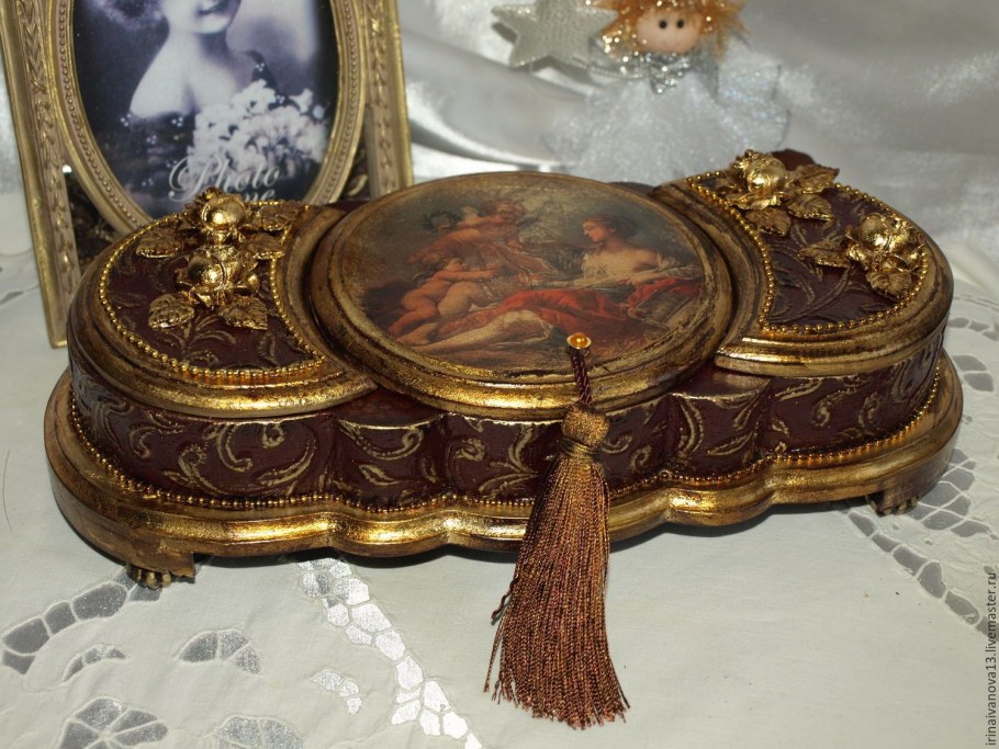 Антикварные вещи