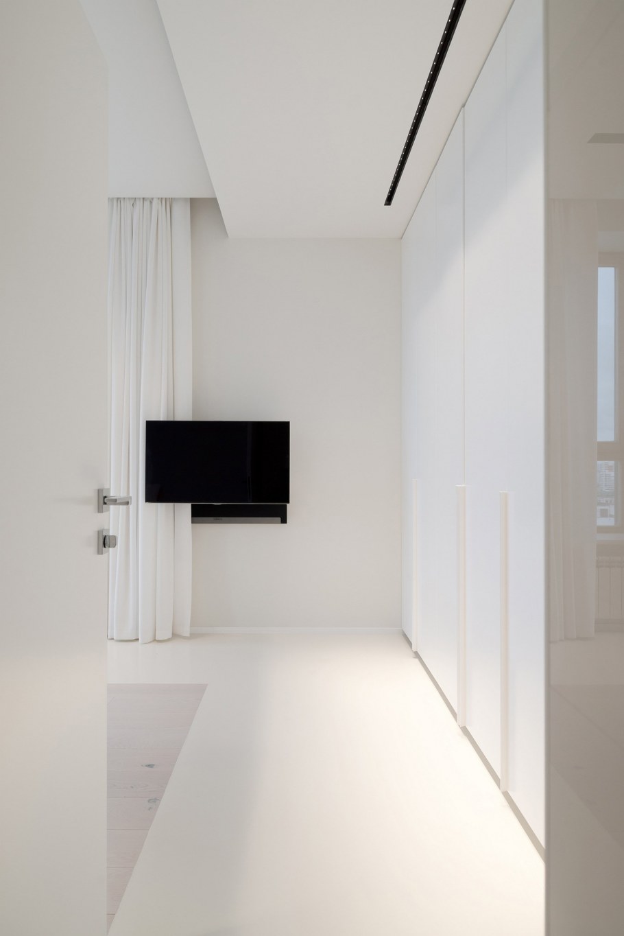 Потолок Минимализм