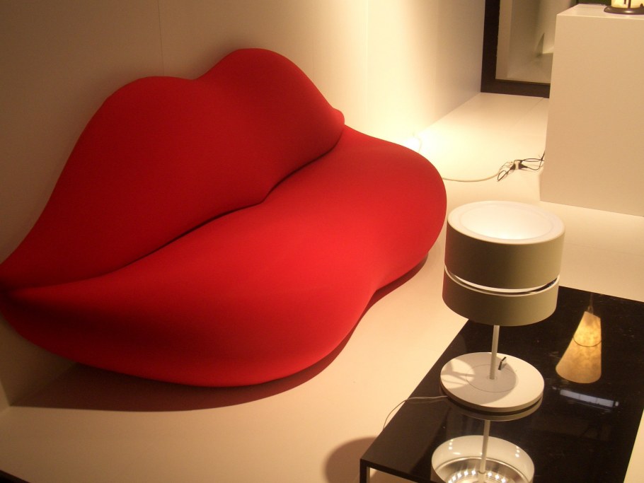 Необычные диваны