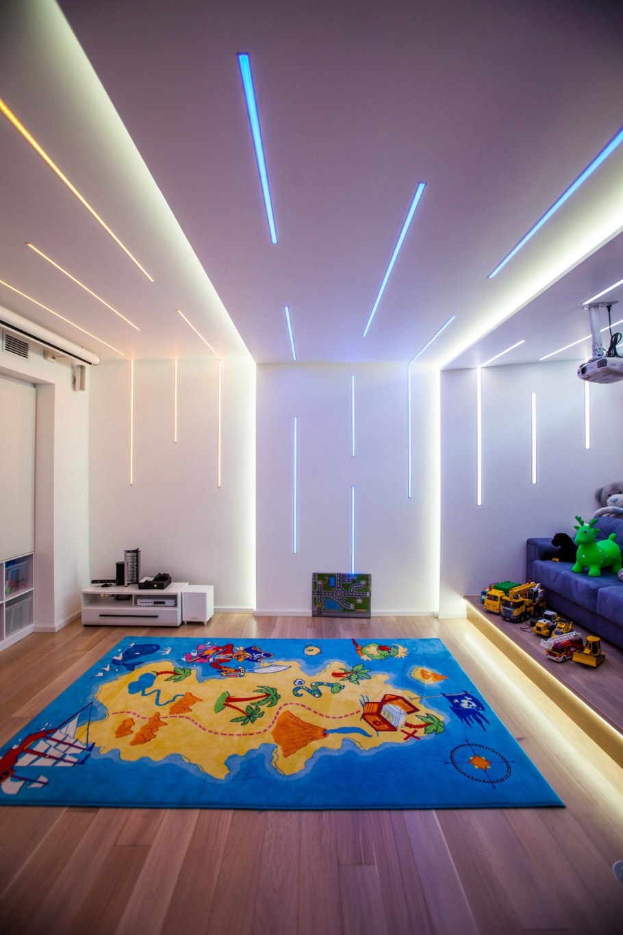 Потолок с подсветкой