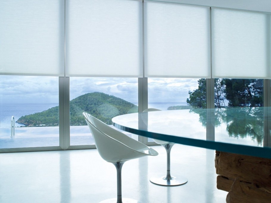 Рулонные шторы на панорамные окна