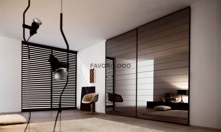 Компланарный зеркальный шкаф купе