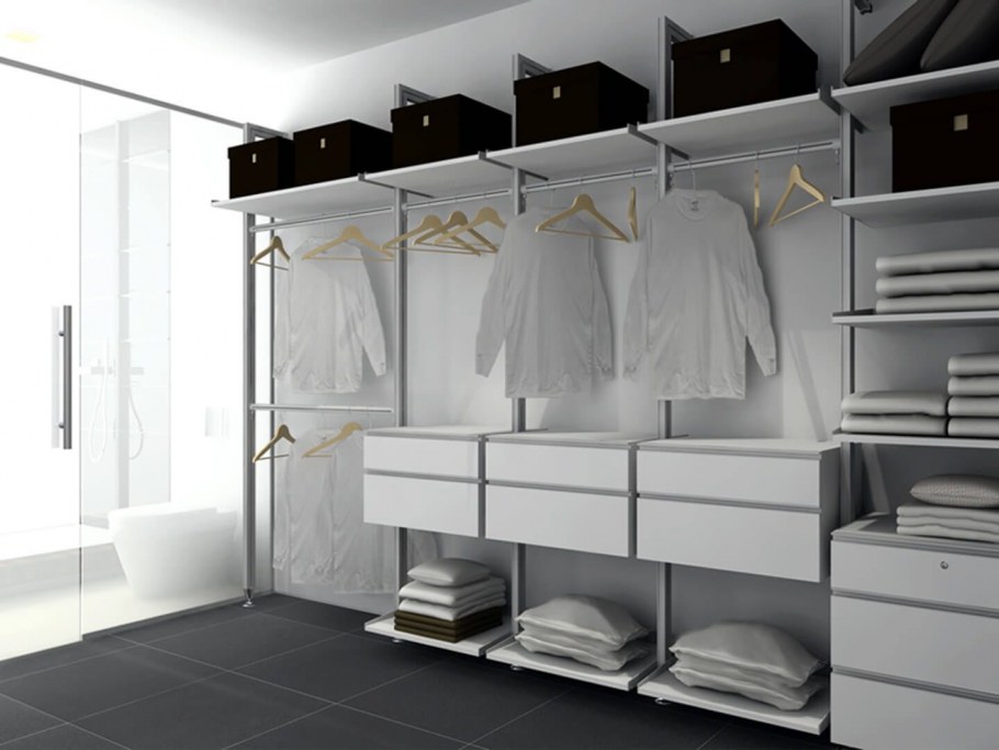 Компьютер в гардеробной