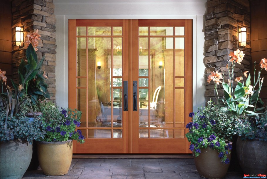 Красивые входные пластиковые двери