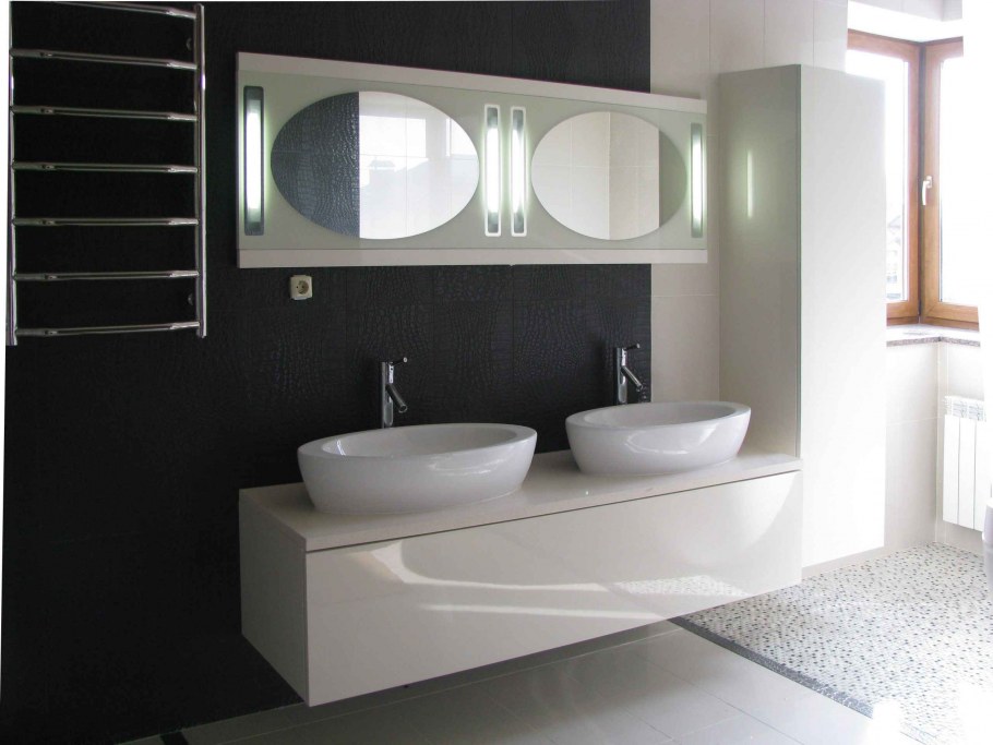 Ванна с 2мя раковинами