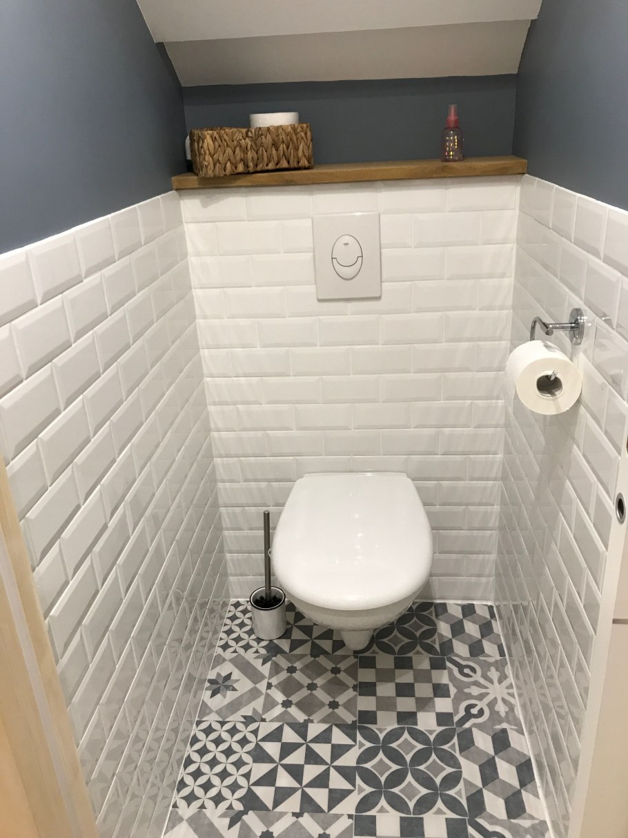 Туалетная комната маленькая