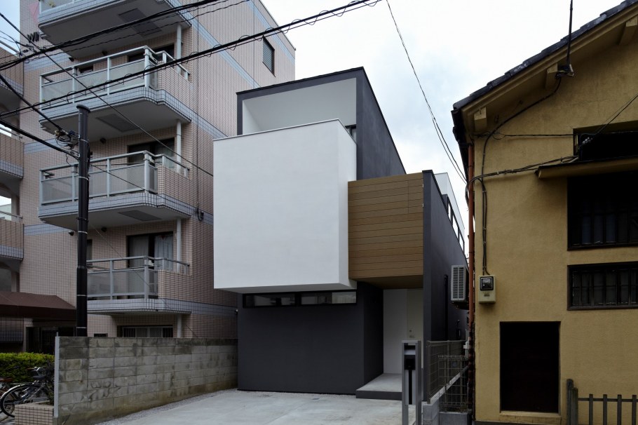 Многоэтажный дом в Японии