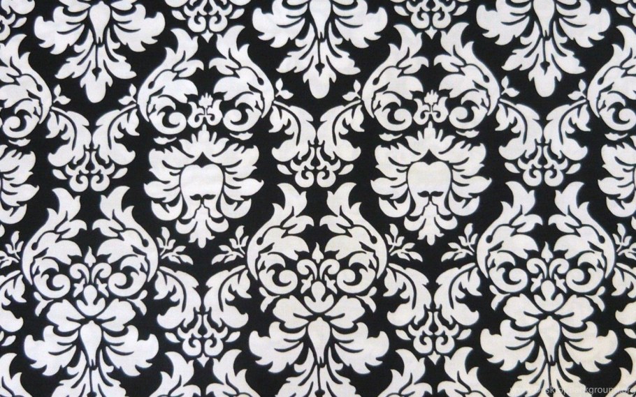 Черная ткань с орнаментом