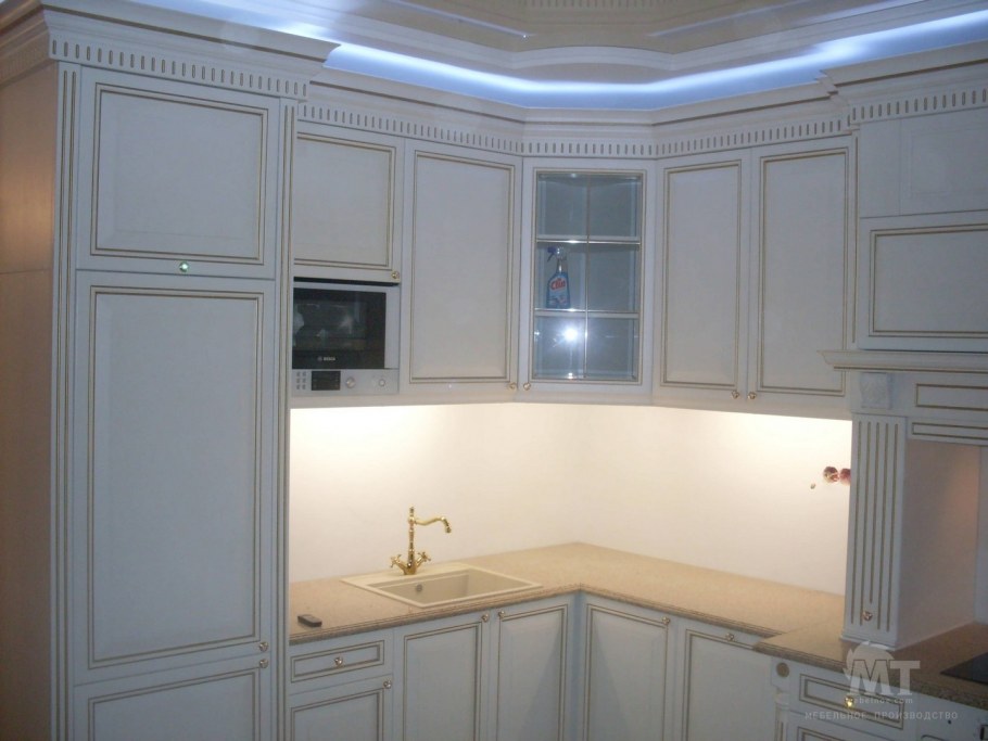 Карниз на кухонный гарнитур