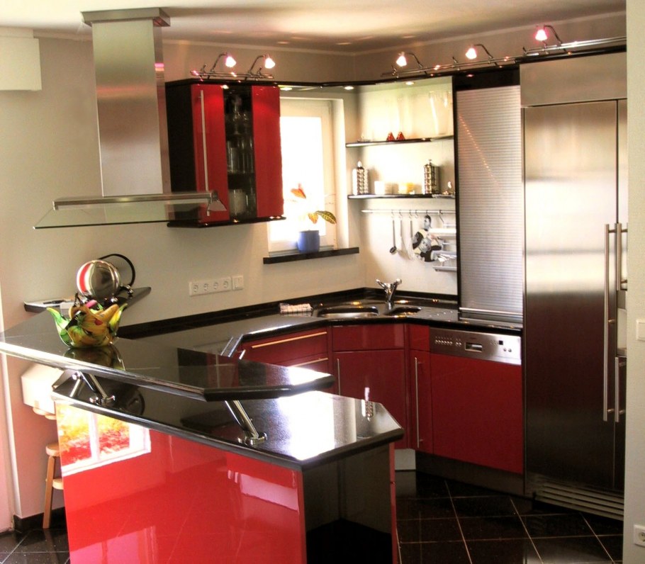 Обрамление кухонного гарнитура