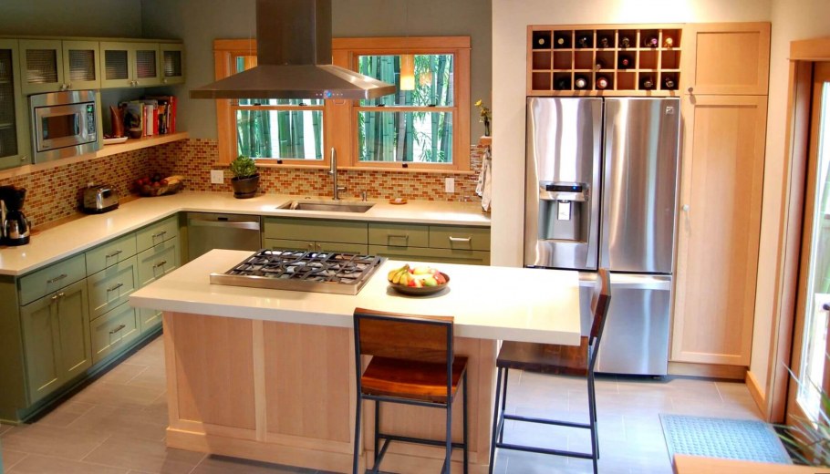 Полукруглая кухня в частном доме