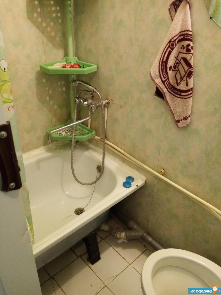 Совмещенный туалет с душевой кабиной