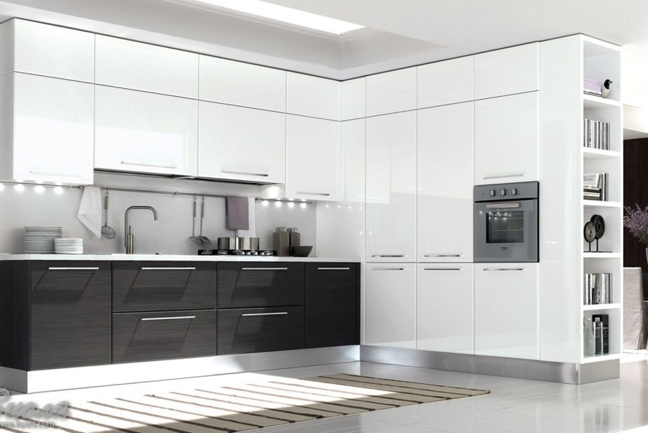 Белая кухня в стиле хайтек