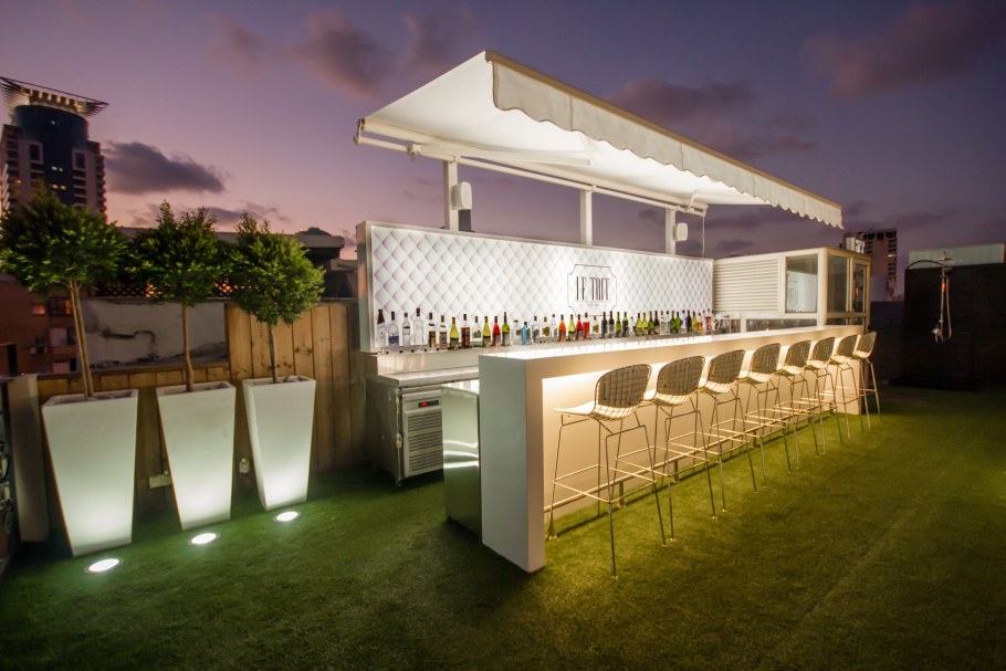 Отделка барной стойки