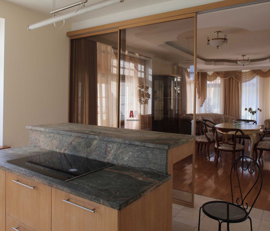 Барная стойка на веранде на даче