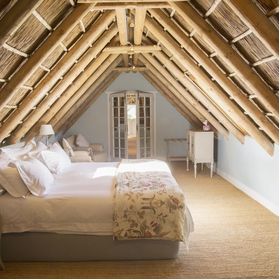 Мансарда с колоннами