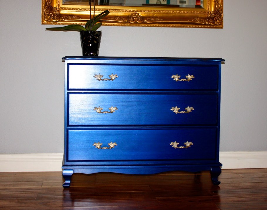 Комод синий старинный