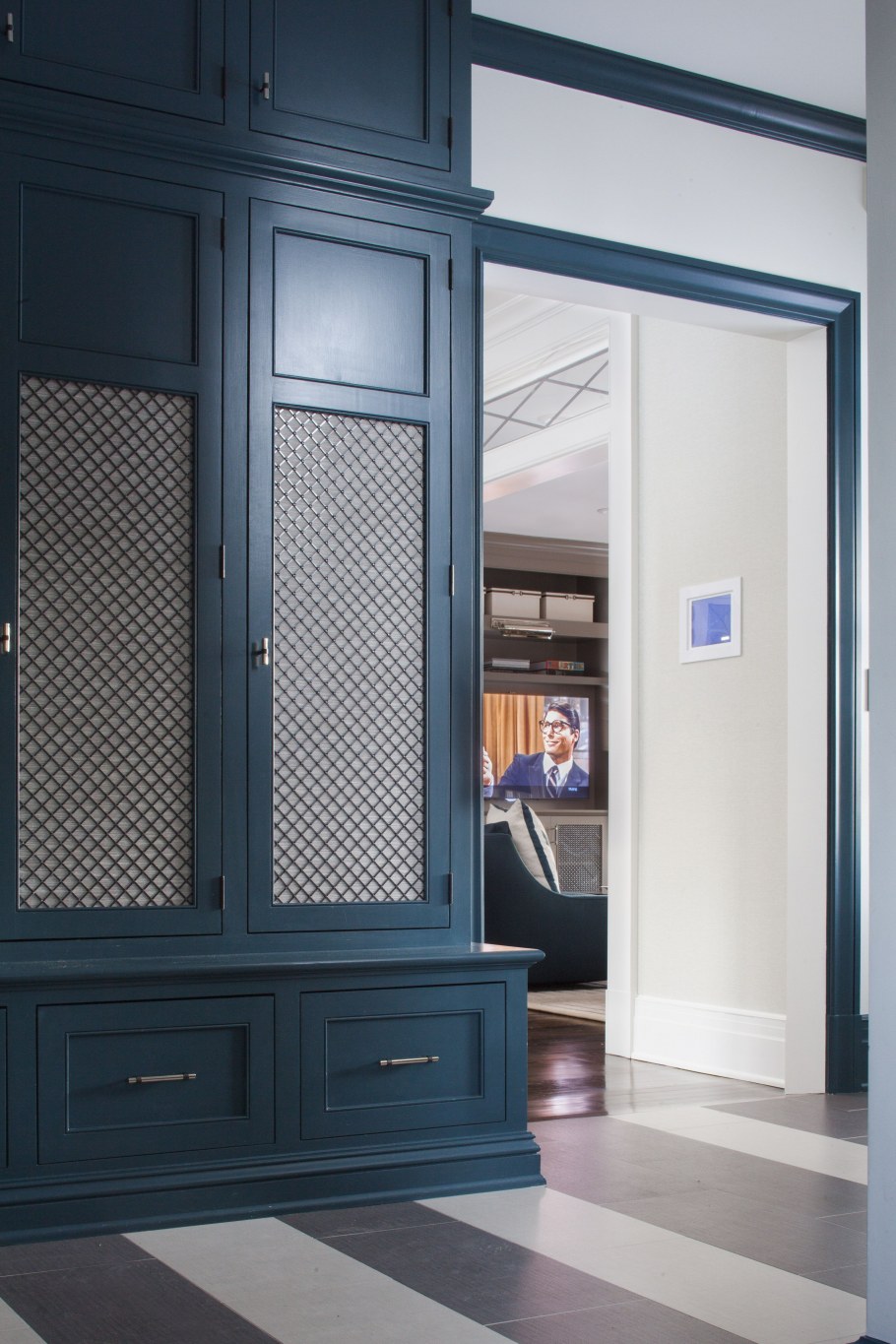 Красивые шкафы в американском стиле