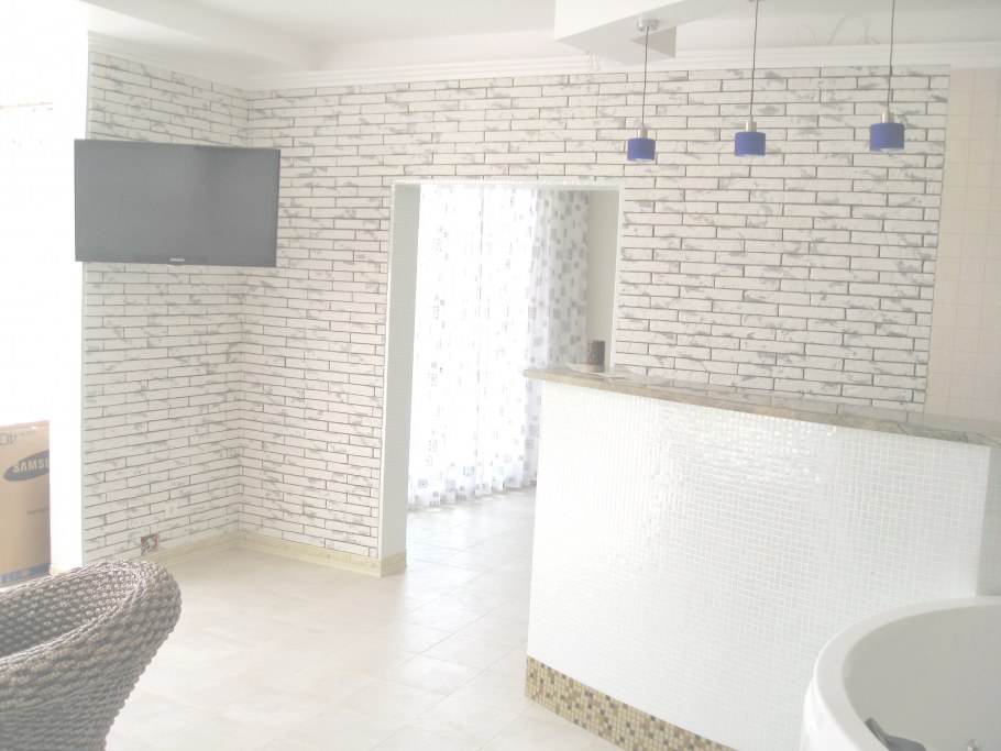 Белая плитка под кирпич в интерьере