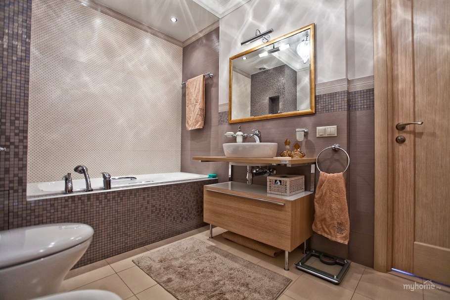 Ванная комната в коричнево-бежевых тонах