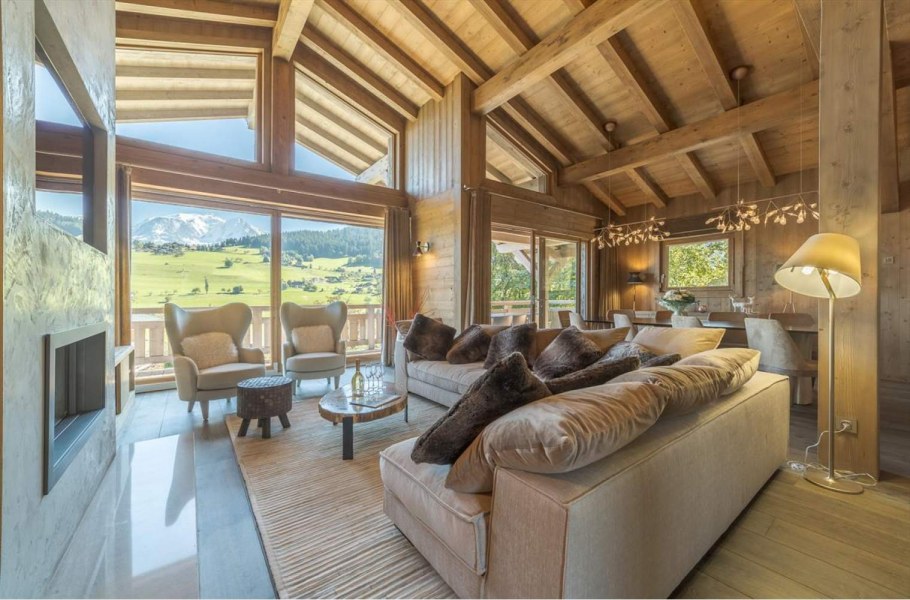 Шале со вторым светом