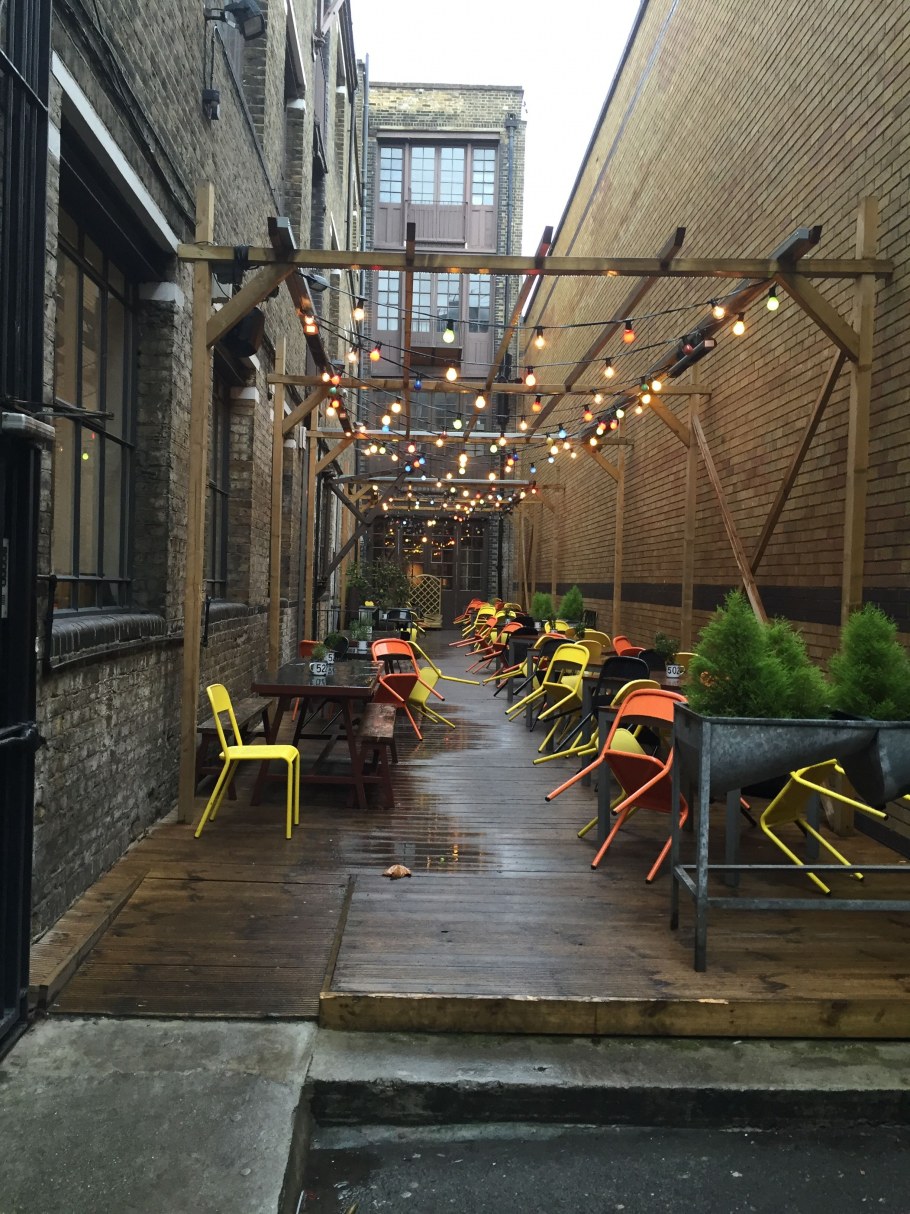 Садовый бар