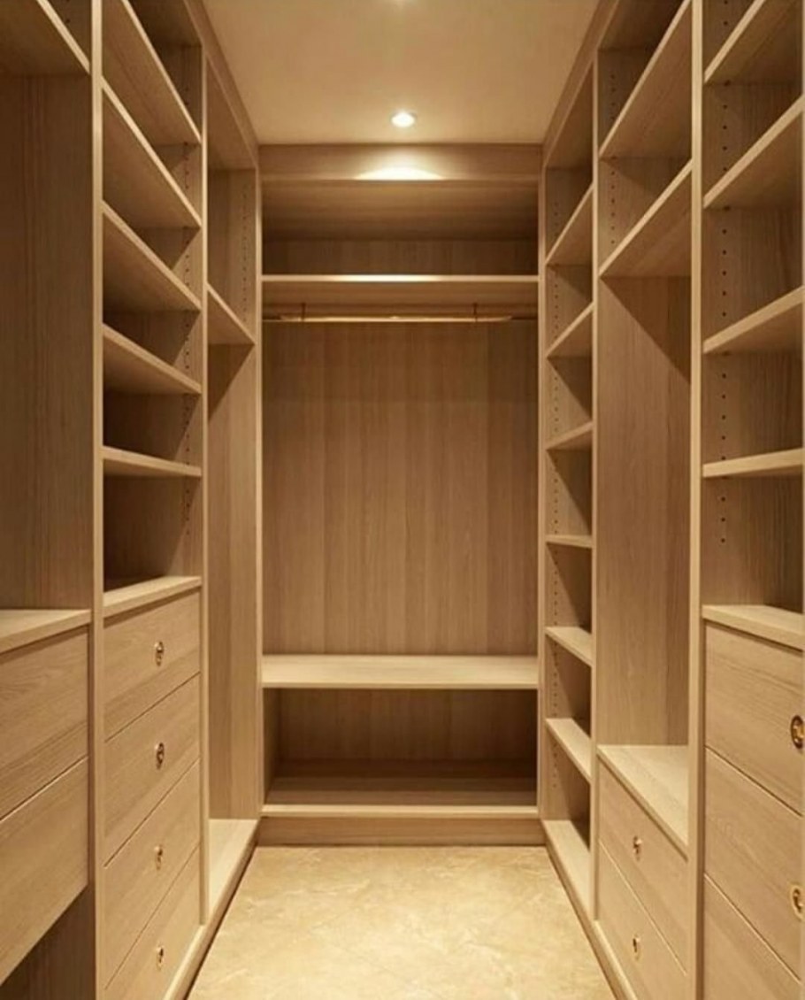 Планировка гардеробной 3м2