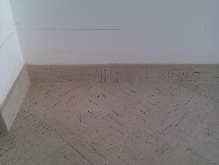 Плинтус из плитки керамической