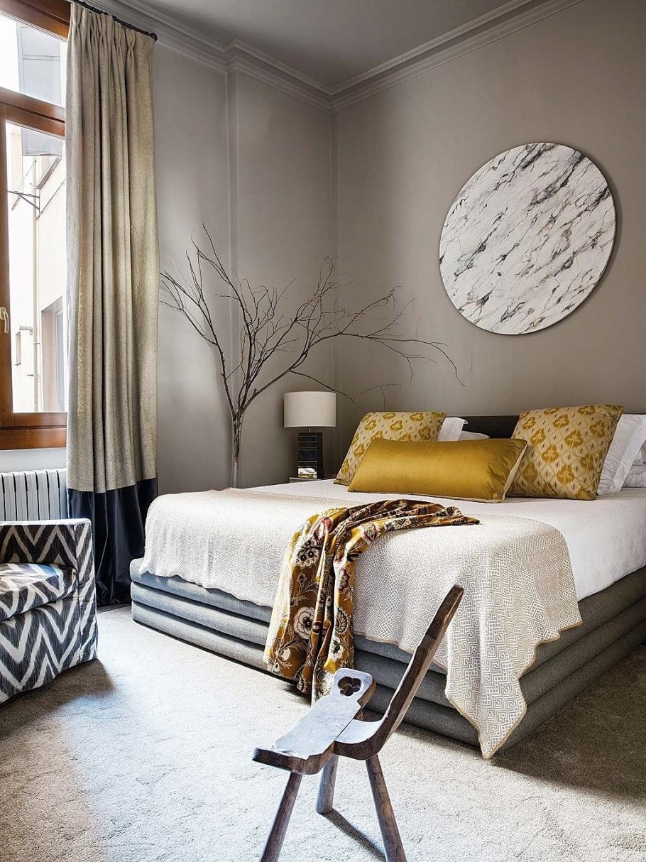 Серо золотой интерьер