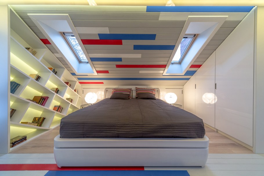 Мансардная комната