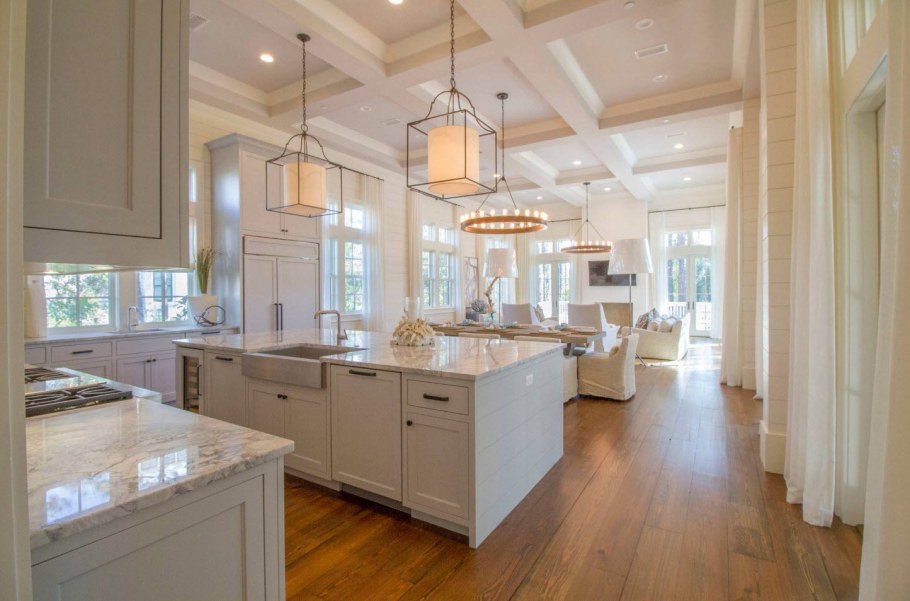 Кухня гостиная 30 кв с островом