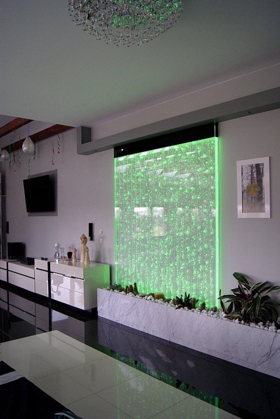 Стекло с подсветкой на стену