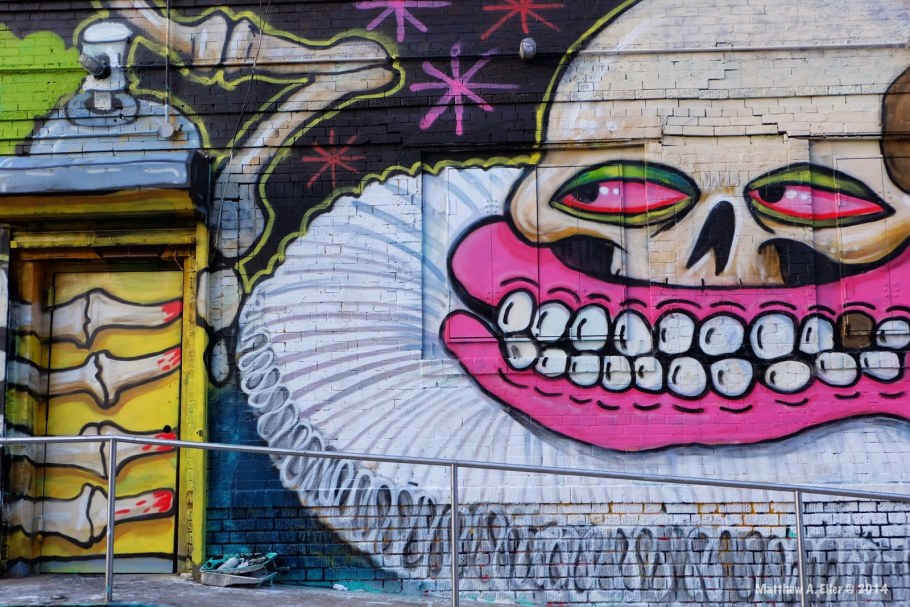 Живопись на стенах и заборах