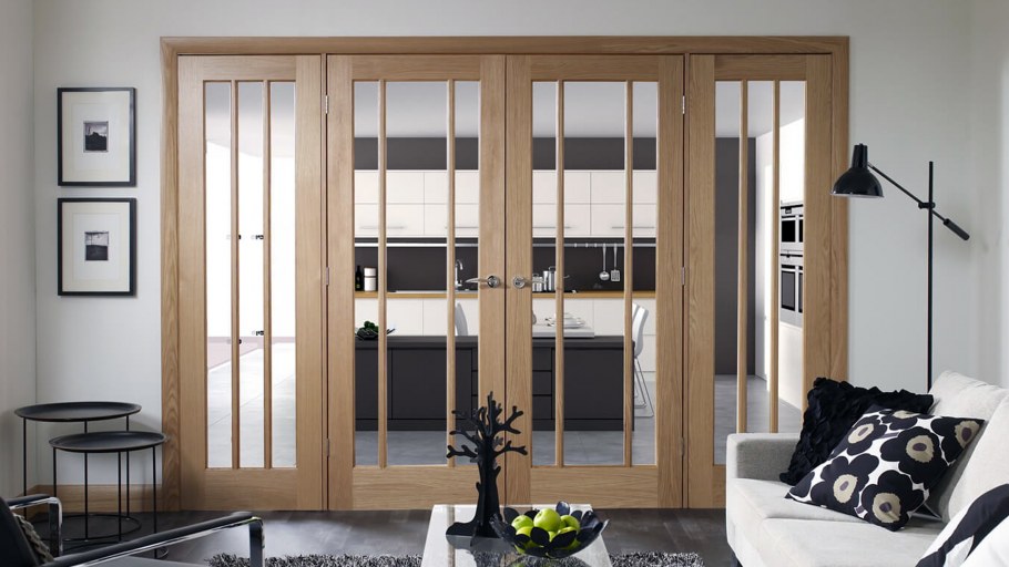 Складная дверь в гостиную