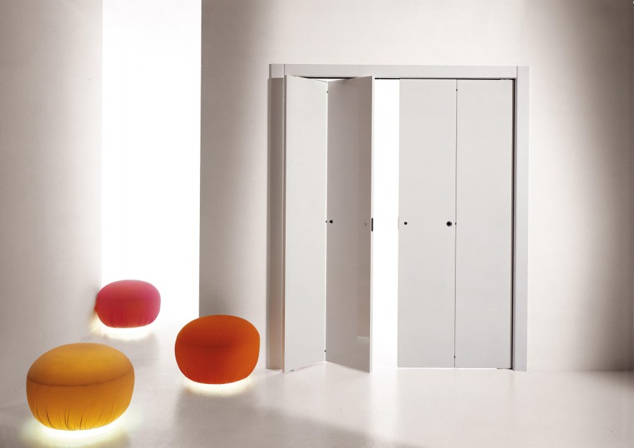 Поворотно-складные двери