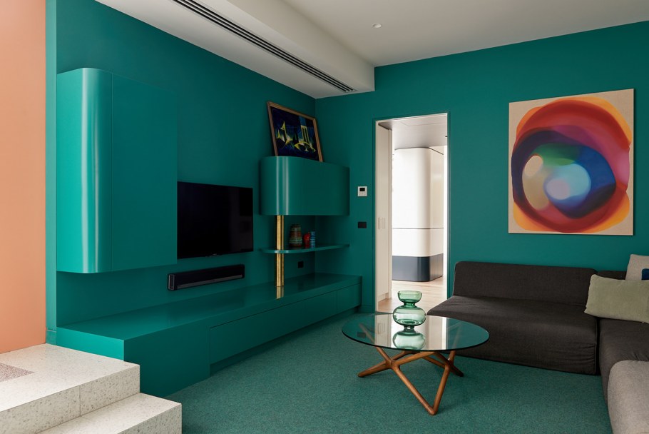 Крашеные стены