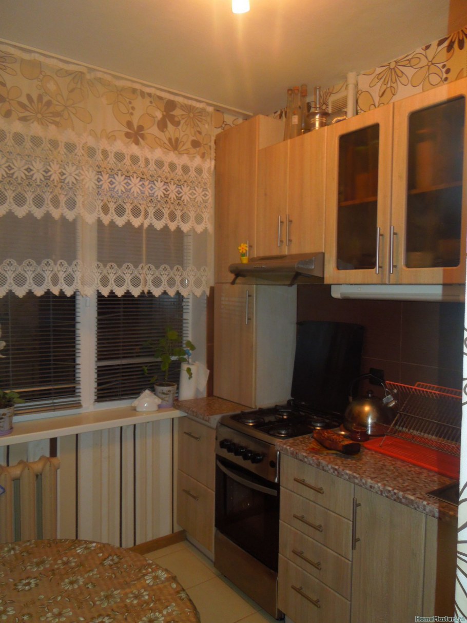 Кухня обычная в квартире маленькая