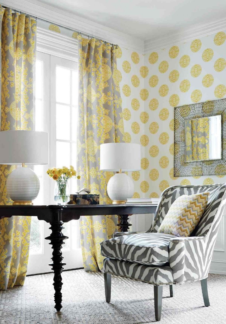 Желтые шторы в интерьере