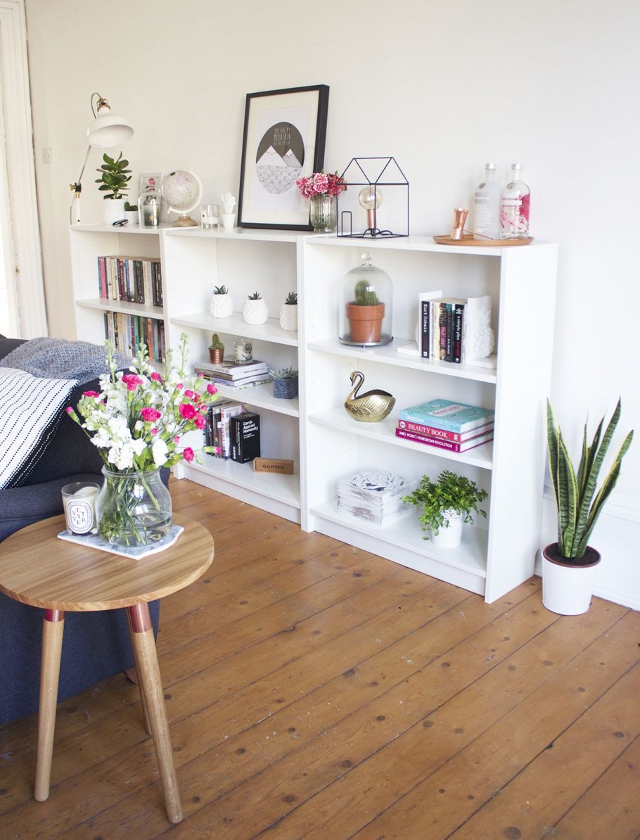 Стеллаж из Икеи белый в интерьере