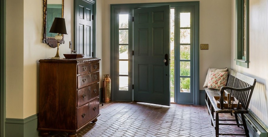 Двери в викторианском стиле