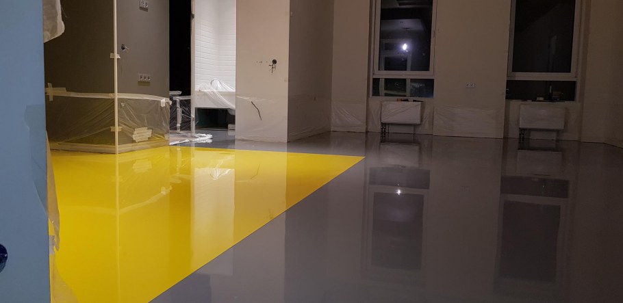 Эпоксидный наливной пол в квартире