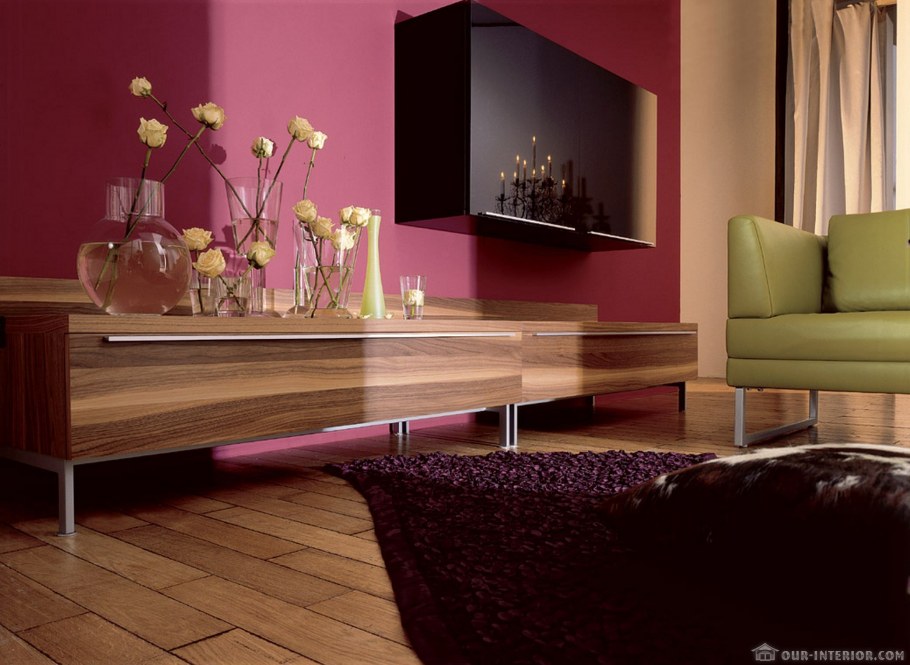 Гостиная в брусничных тонах