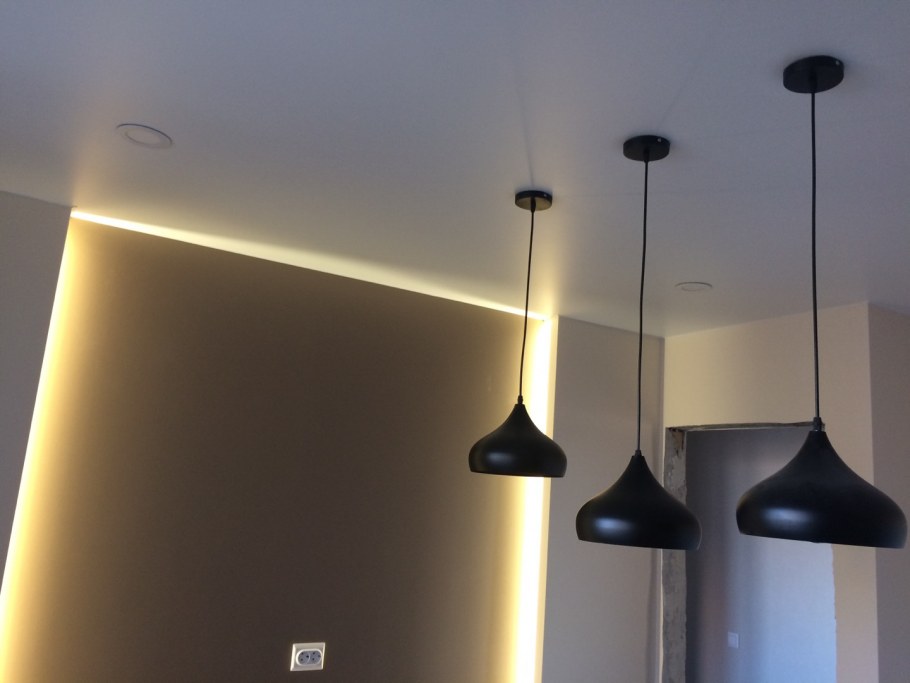 Потолок из гипсократон