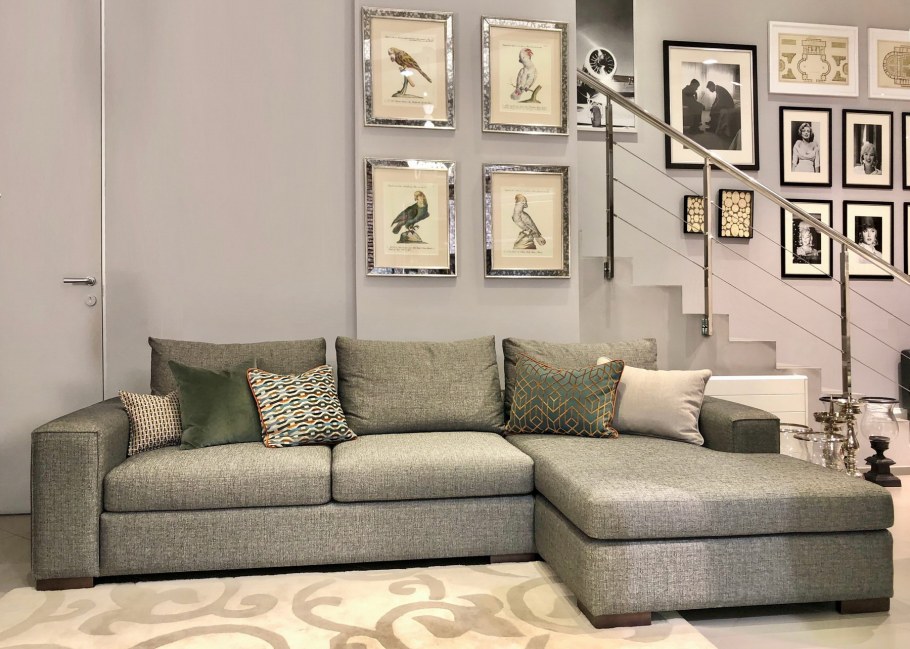 Угловой диван в спальню