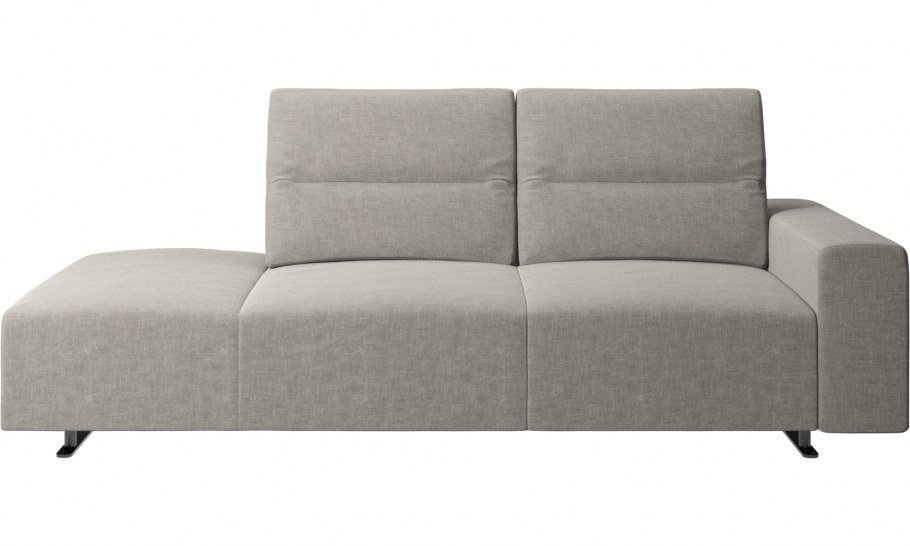 Стеганые диваны на ножках